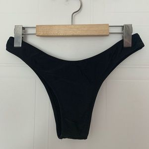 High leg bikini bottom with ruched detail